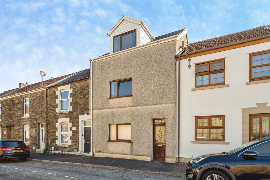 Property photo 1 of 25 Pbox-Img.Jpg