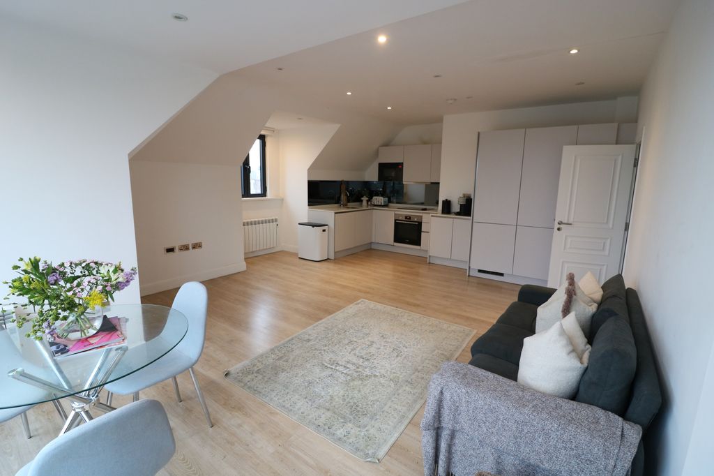 Property photo 2 of 13