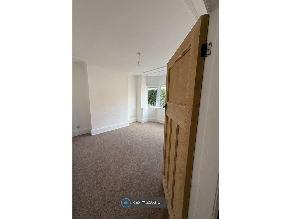 Property photo 3 of 15 Living Room