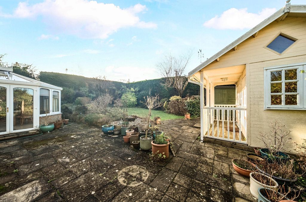 Property photo 3 of 21 1393391-4-69453Ad...