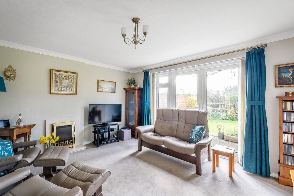 Property photo 3 of 19