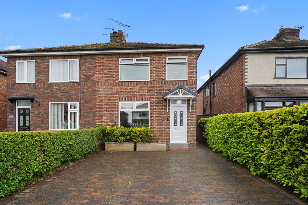 Property photo 1 of 30