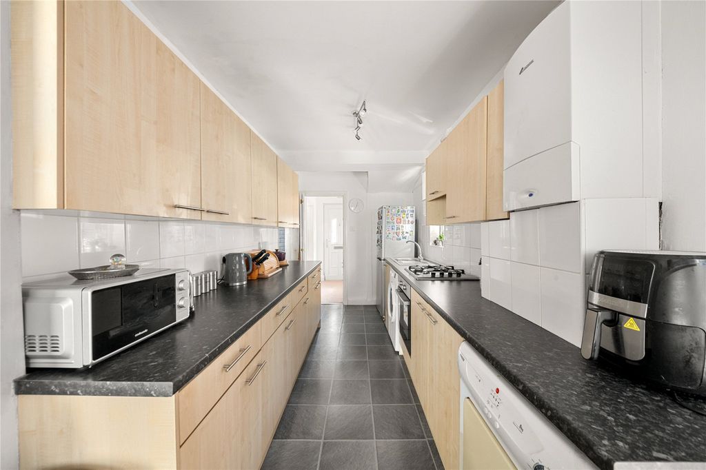 Property photo 2 of 14 Picture No. 08