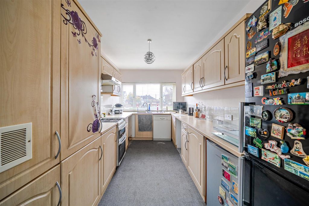 Property photo 3 of 20 1376353-6-6909Ffd01B3Fa.Jpg