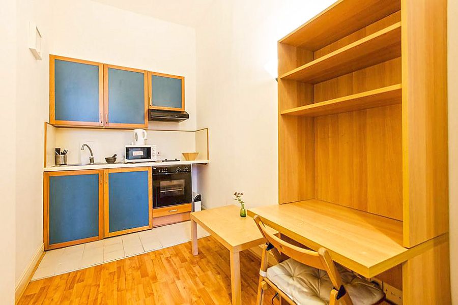 Property photo 1 of 5 Studio To Rent