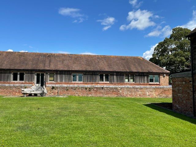 Property photo 1 of 2 Long Barn East, Mythe