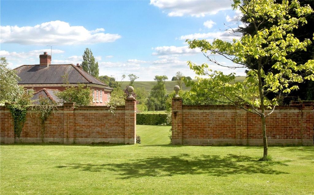 Additional image 12 of 6 bed detached house for saleMilton Lilbourne, Pewsey, Wiltshire SN9