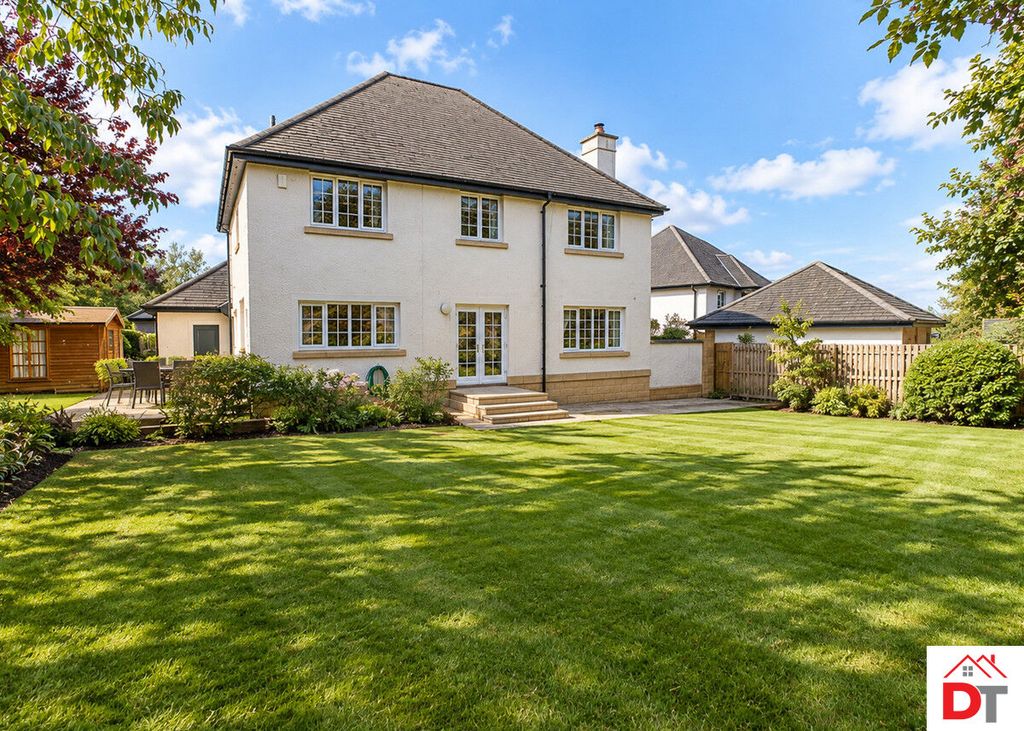Property photo 2 of 33