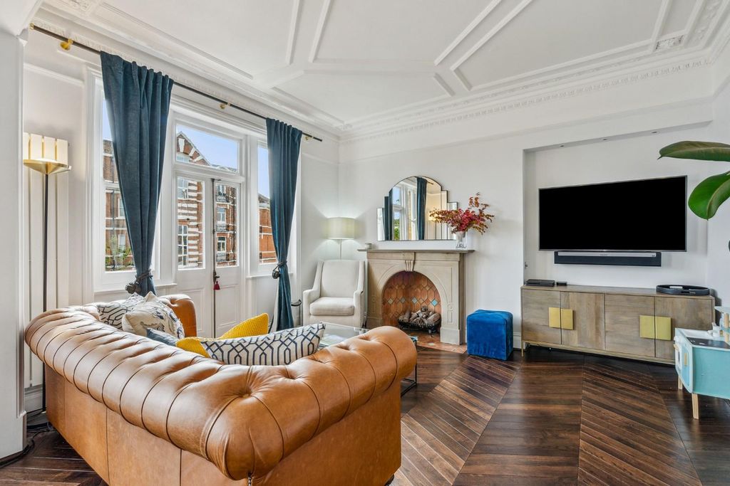 Property photo 3 of 12 2.Jpg