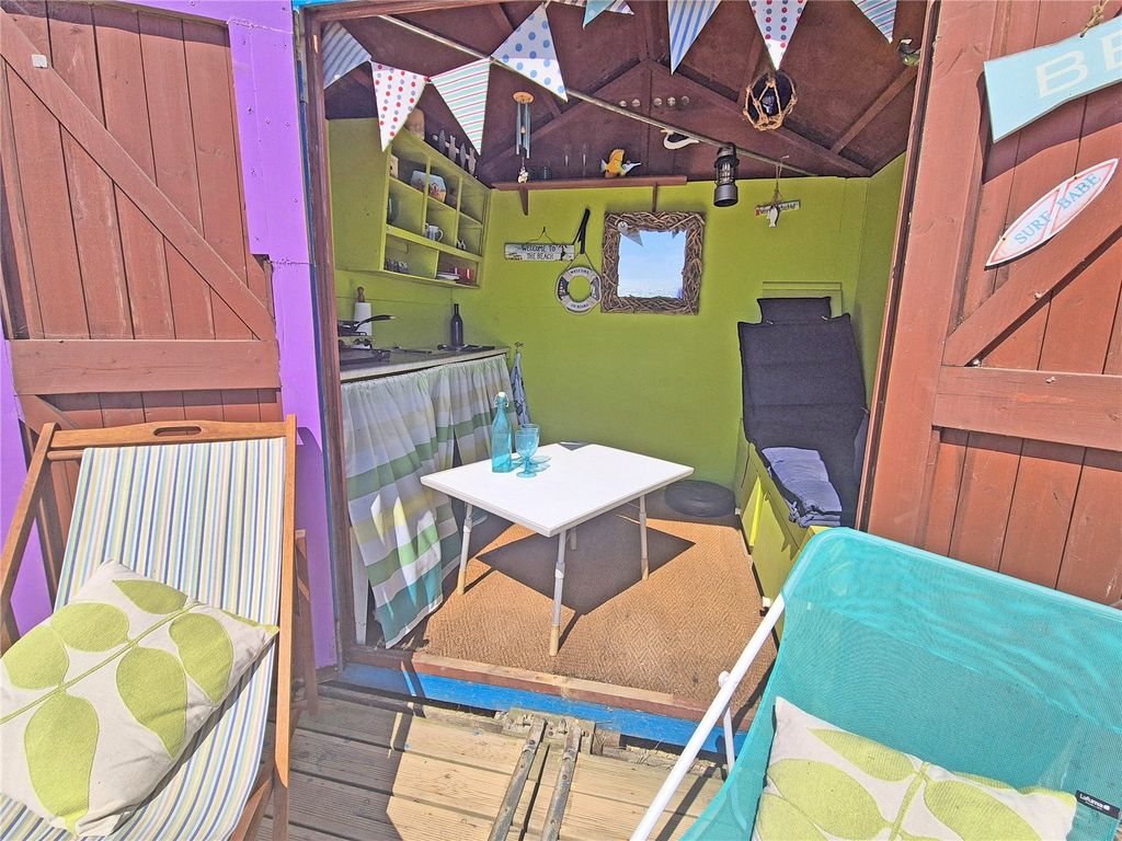 Property photo 3 of 6 Picture No. 01