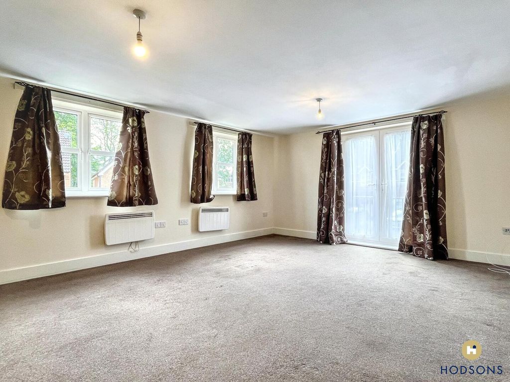 Property photo 3 of 7 Living Room