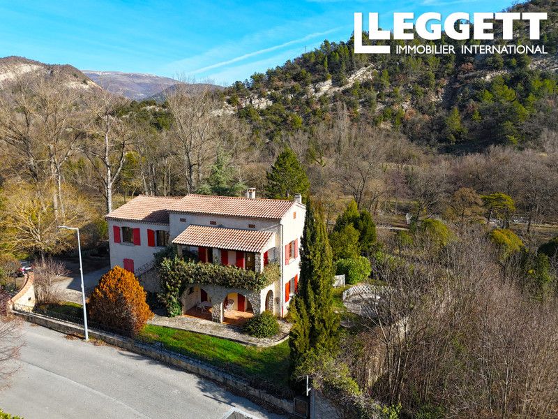 Property photo 2 of 10