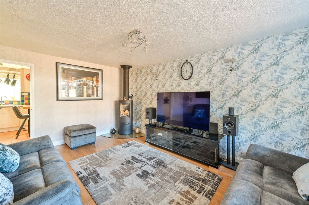 Property photo 2 of 19 Picture No. 22