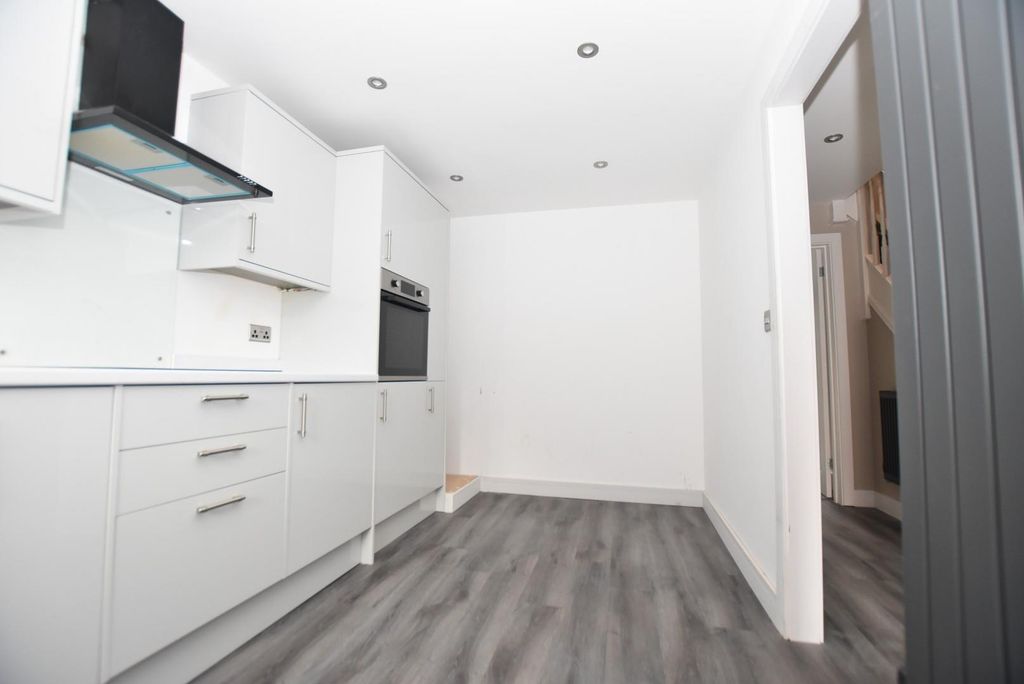 Property photo 3 of 13 Kitchen Diner.Jpg