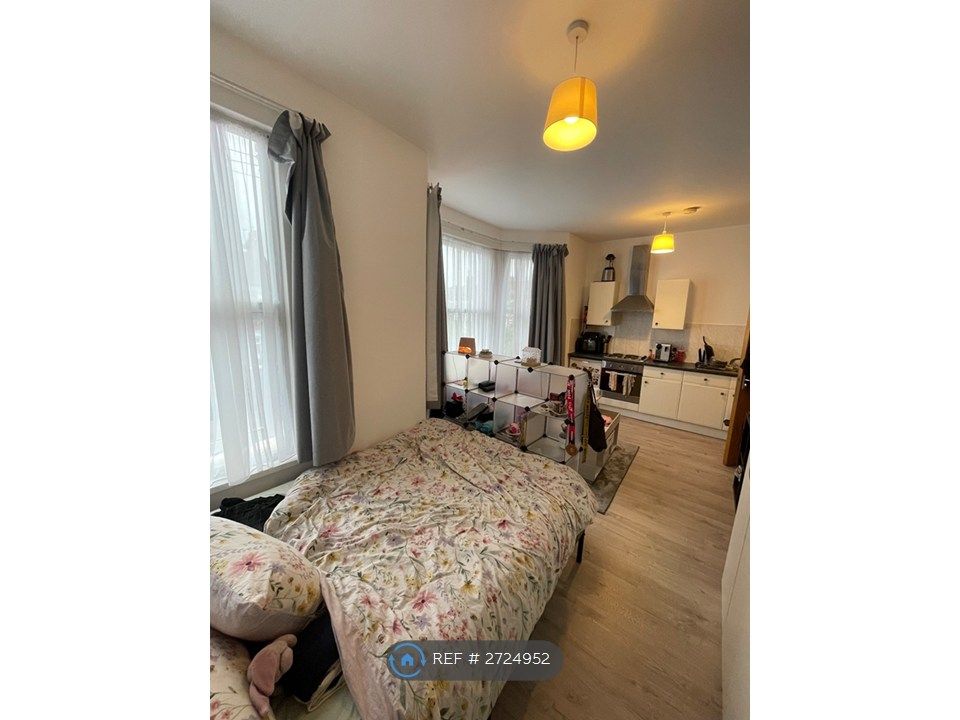 Property photo 3 of 5