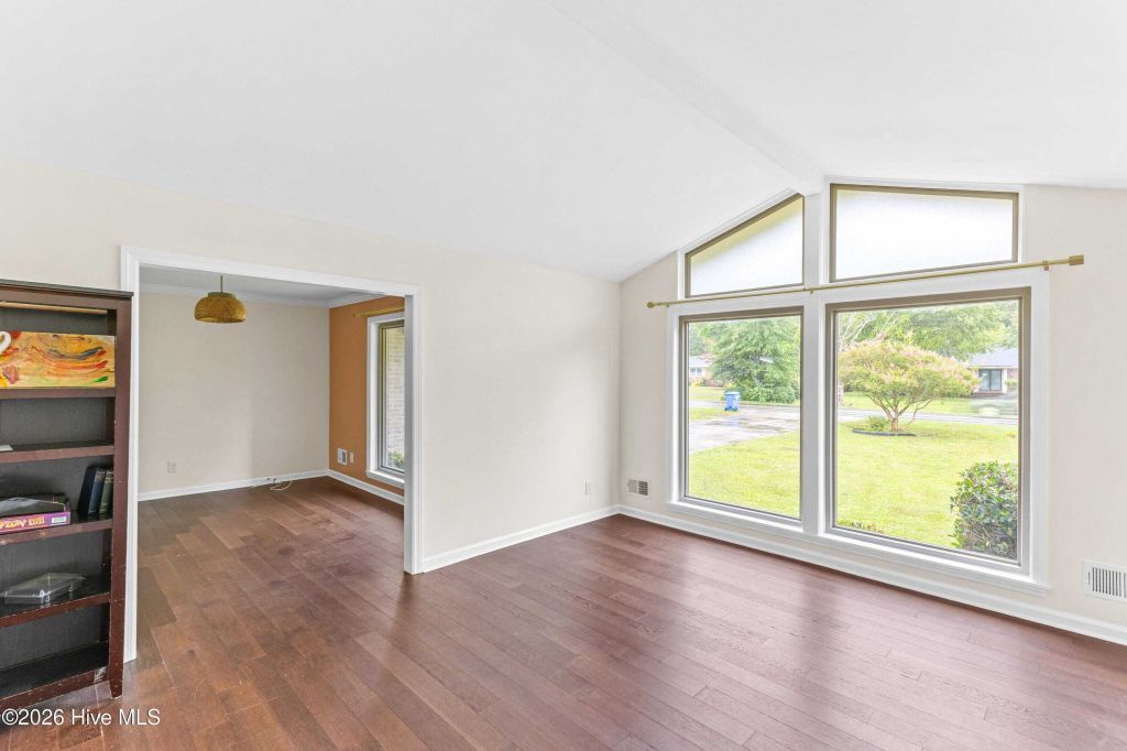 Property photo 3 of 25 <Alttext/>