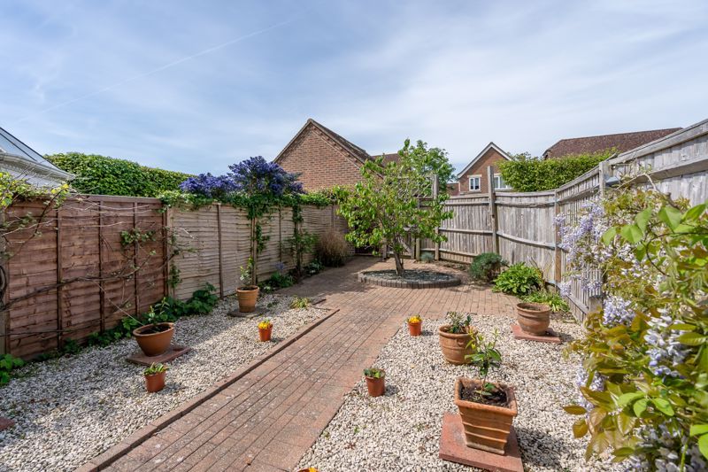 Property photo 3 of 16 Photo 17