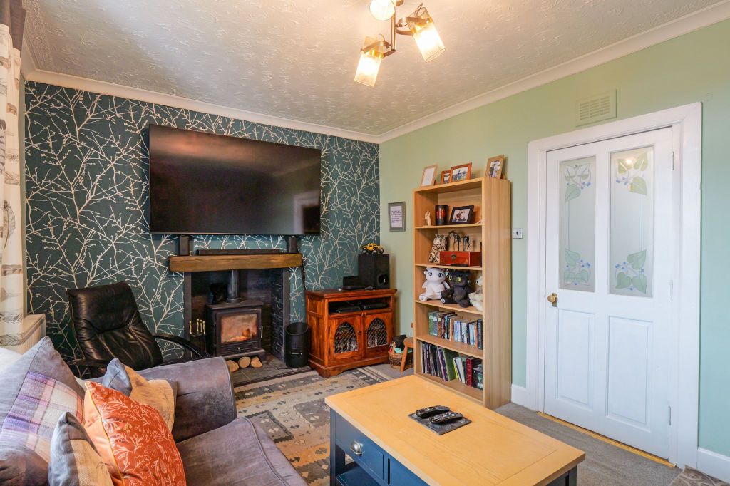 Property photo 3 of 18
