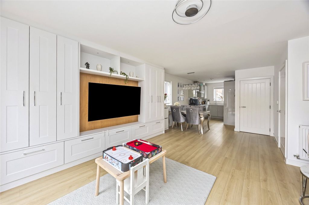 Property photo 2 of 14 Picture No. 05