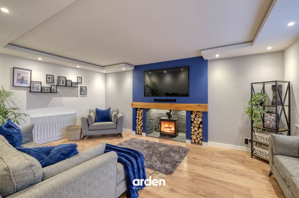 Property photo 3 of 24