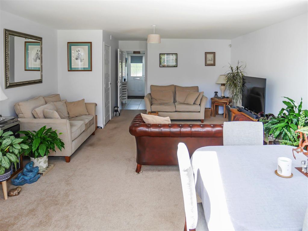 Property photo 3 of 17 P1040628.Jpg