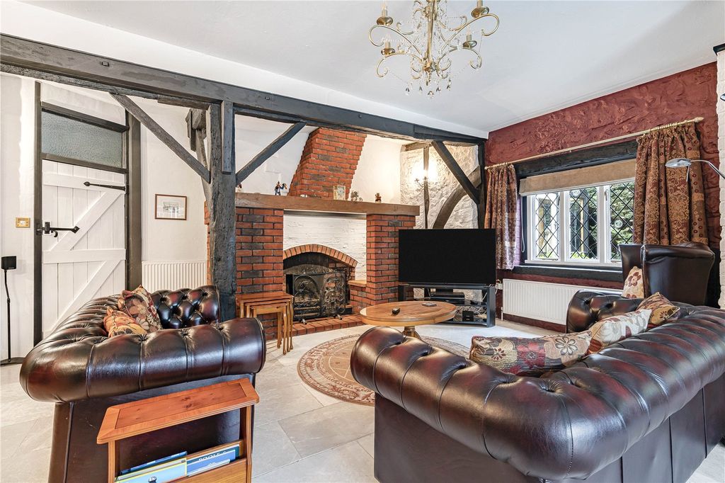 Property photo 2 of 43 Picture No. 30