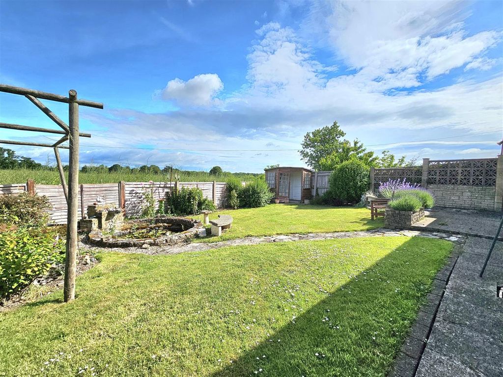 Property photo 3 of 15