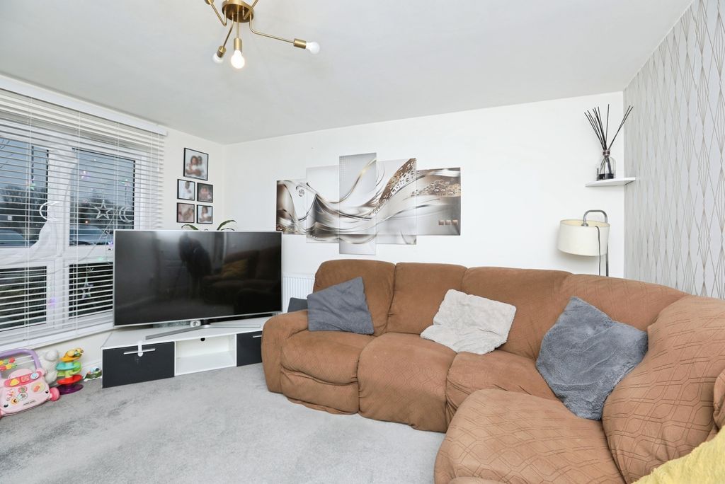 Property photo 3 of 20 Pbox-Img.Jpg