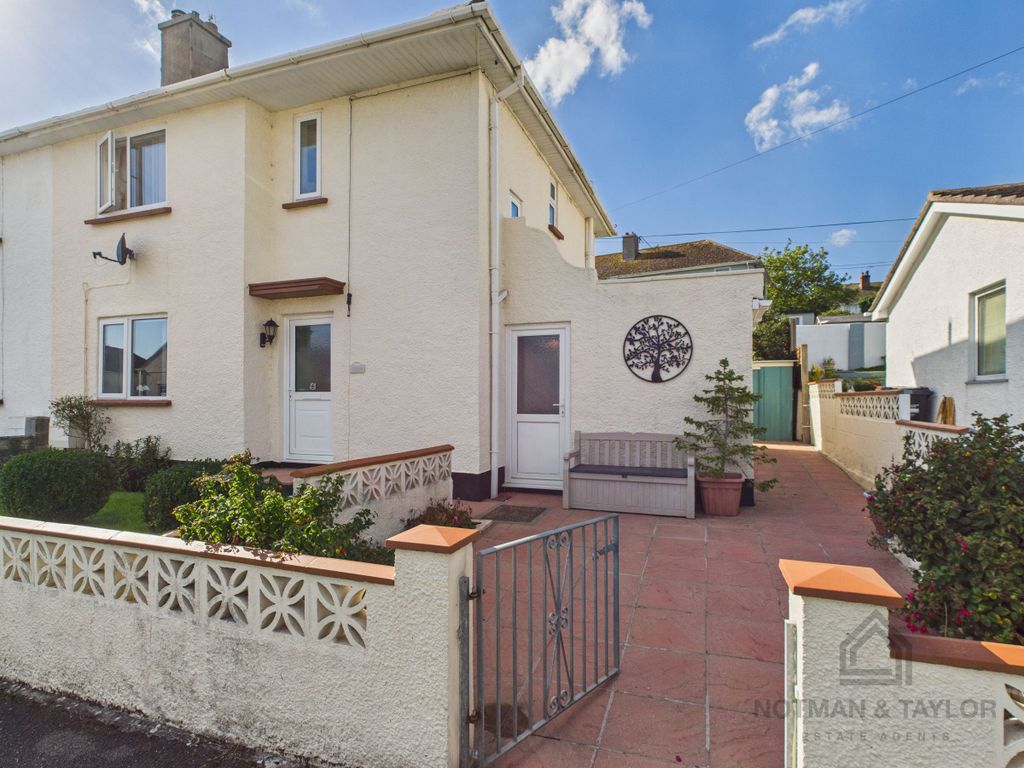 Property photo 2 of 19