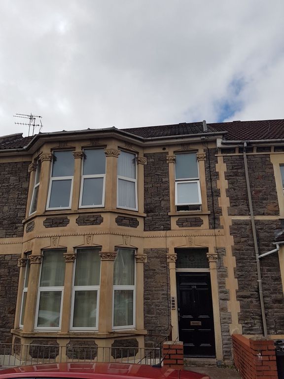 Property photo 3 of 5 Traditional Stone-Fronted Home With Bay Windows...