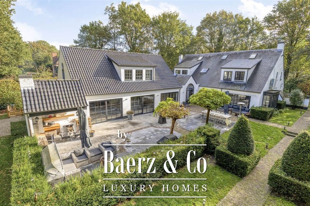 Property photo 3 of 51