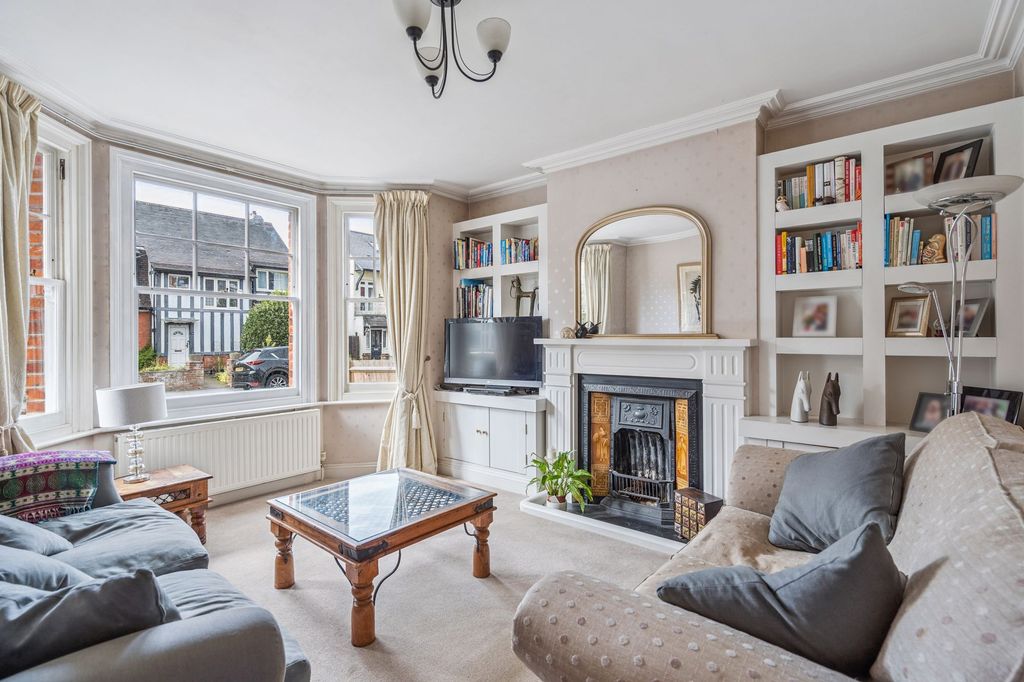 Property photo 2 of 19