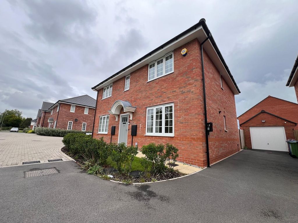 Property photo 1 of 33