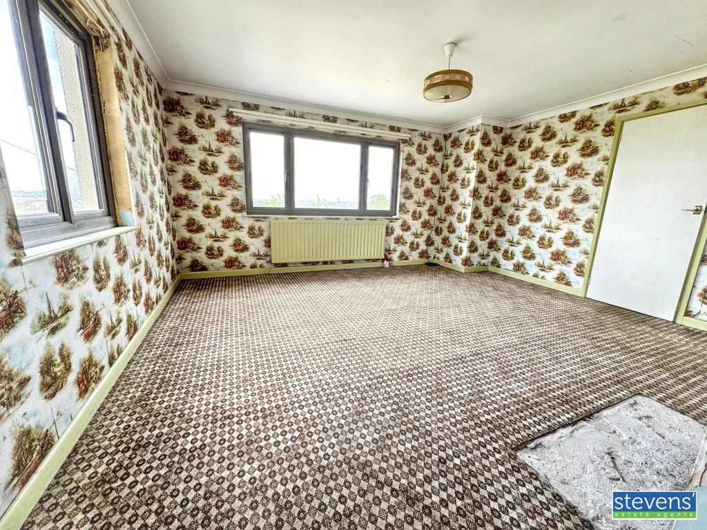 Property photo 3 of 18 Img_0742