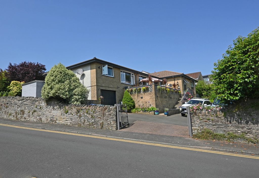 Property photo 2 of 43 5328942