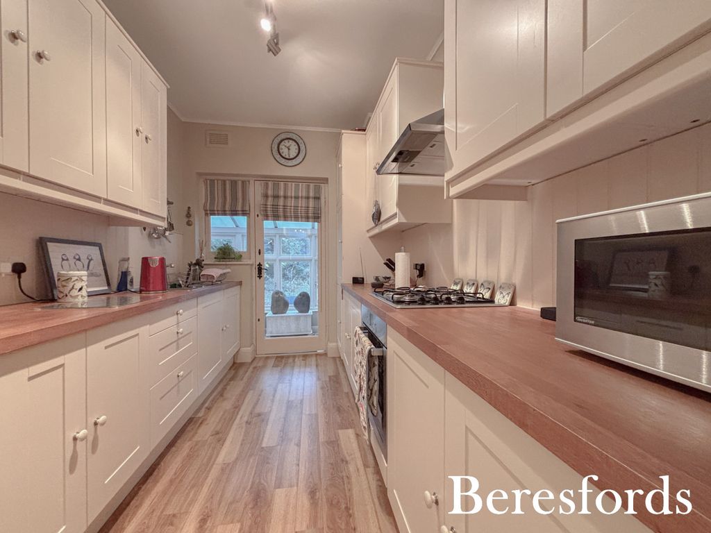 Property photo 3 of 15 Picture 3