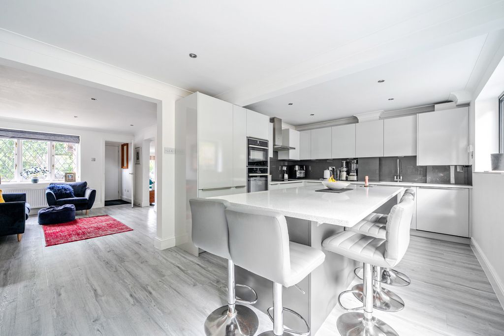 Property photo 2 of 20 1317923-6-68668E9...
