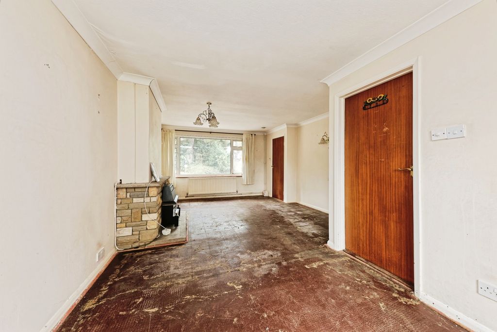 Property photo 3 of 20 Pbox-Img.Jpg