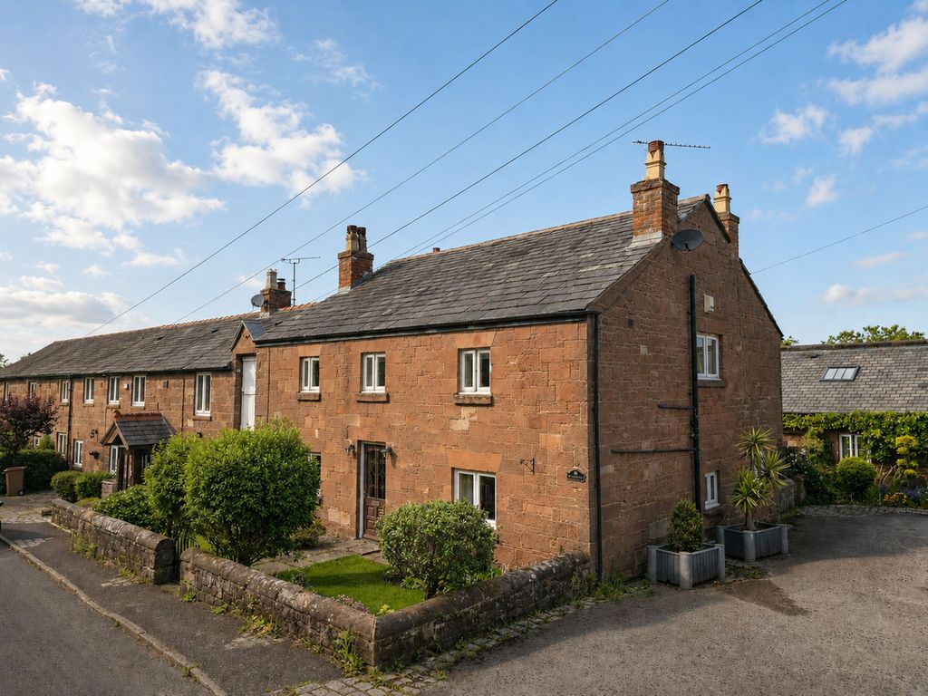 Property photo 1 of 33
