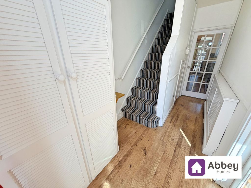 Property photo 3 of 26 Hallway