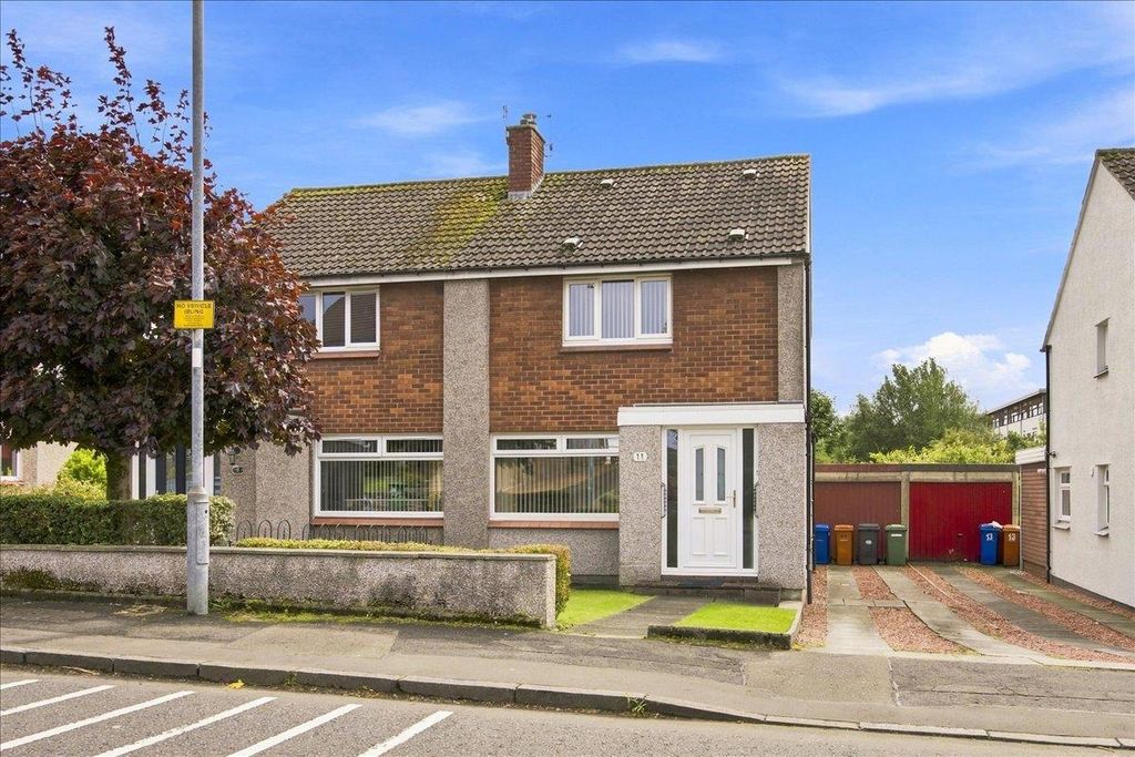 Property photo 1 of 22 01-11_Briar_Rd_Kirkintilloch_001.Jpg