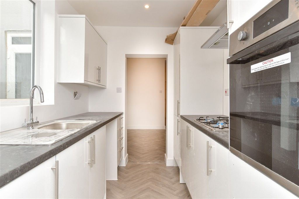 Property photo 2 of 12 Kitchen