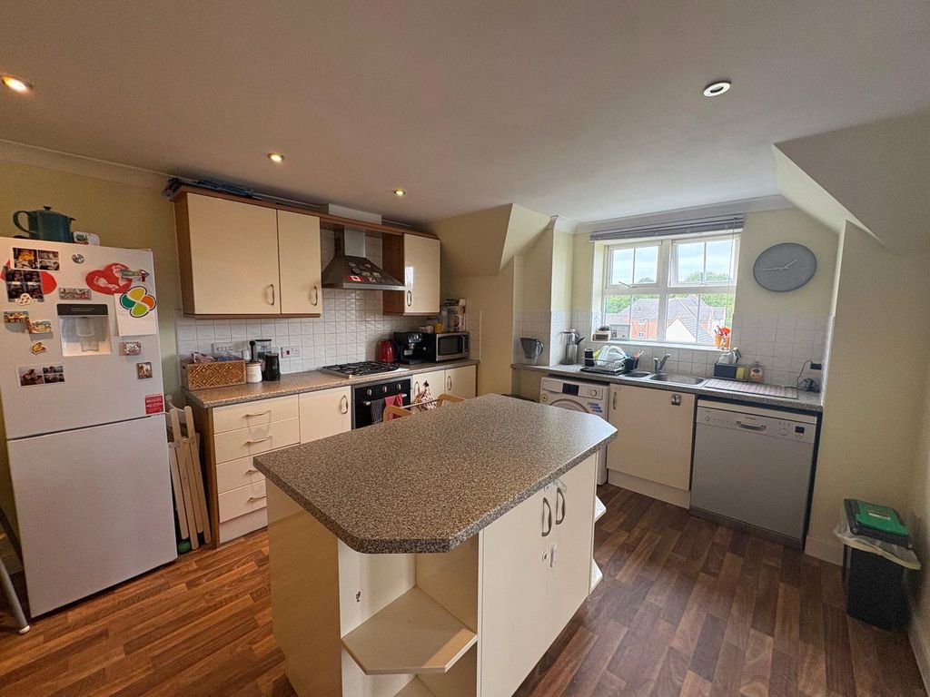 Property photo 3 of 21 Picture No. 20