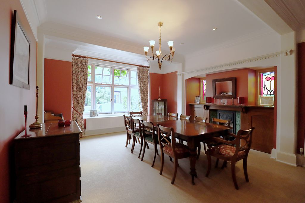 Property photo 2 of 42