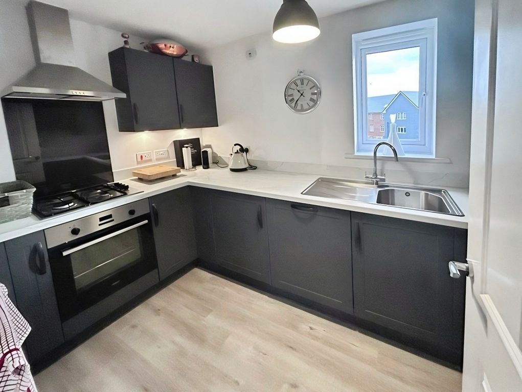 Property photo 3 of 15 Pbox-Img.Jpg