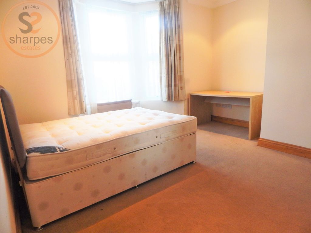 Property photo 2 of 8 2.Bedroom 1.Jpg