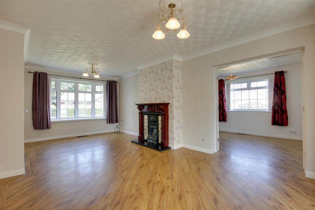 Property photo 2 of 15 Living Room