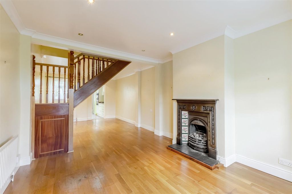 Property photo 2 of 20 Dsc_4748-Hdr.Jpg