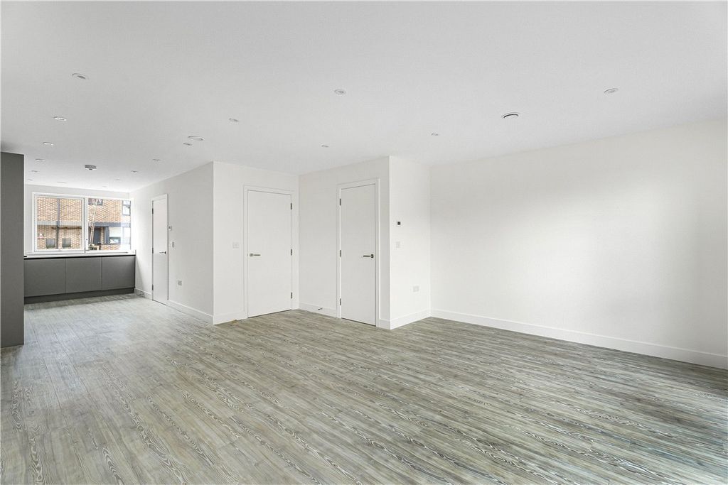 Property photo 3 of 9 Picture No. 3