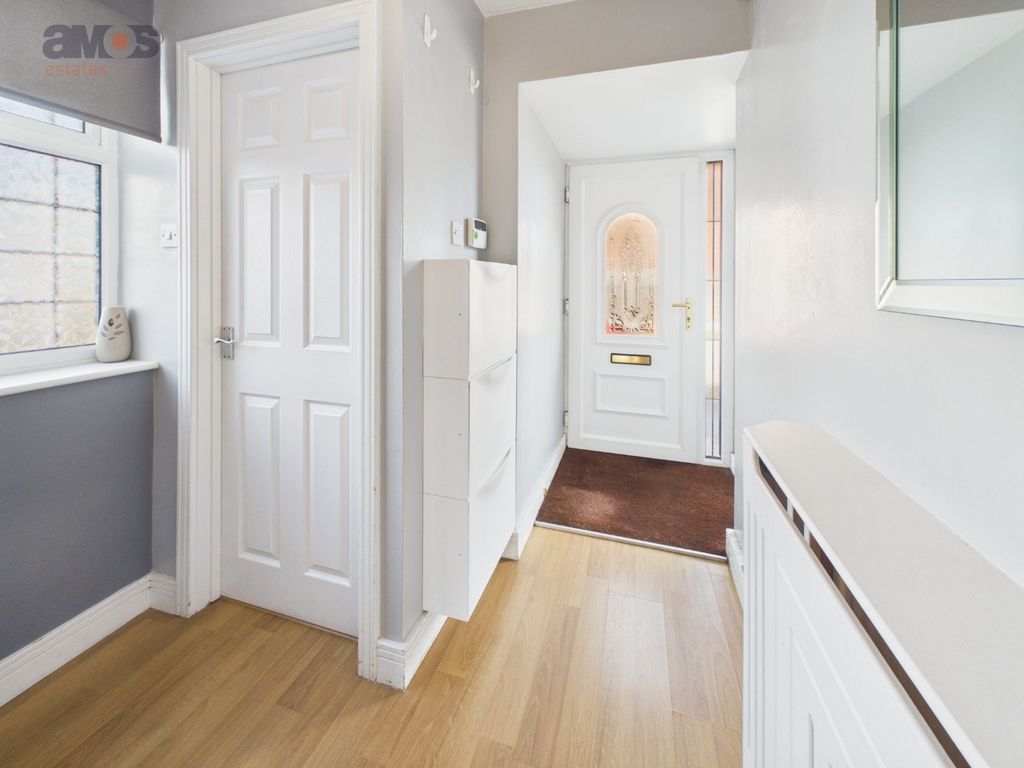 Property photo 3 of 33 5518424